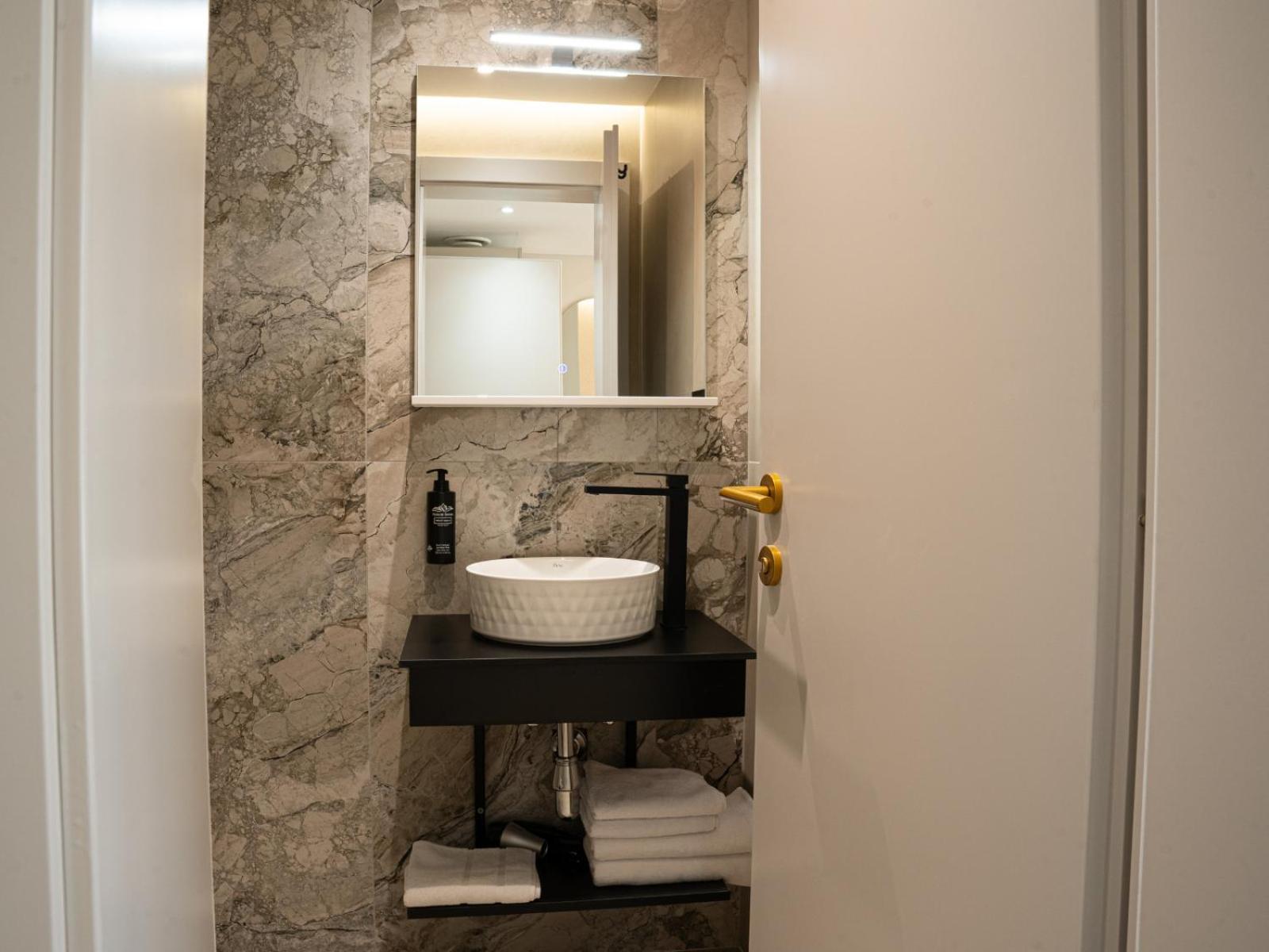 Lala Hotel Bosanska Krupa Kültér fotó