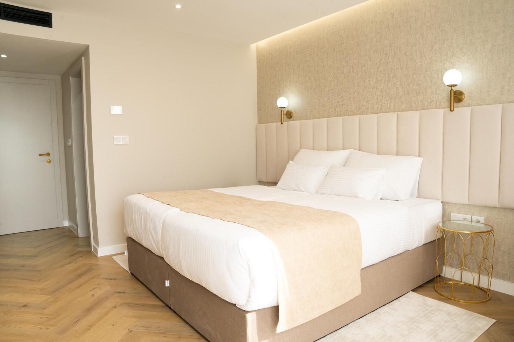 Lala Hotel Bosanska Krupa Kültér fotó